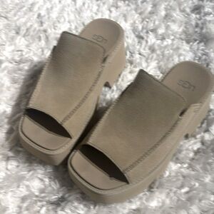 UGG platform mules Size 7